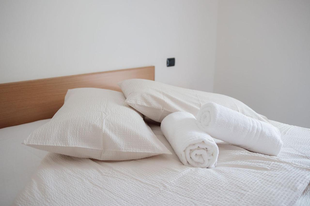 Hotel Milano Tione di Trento Ngoại thất bức ảnh