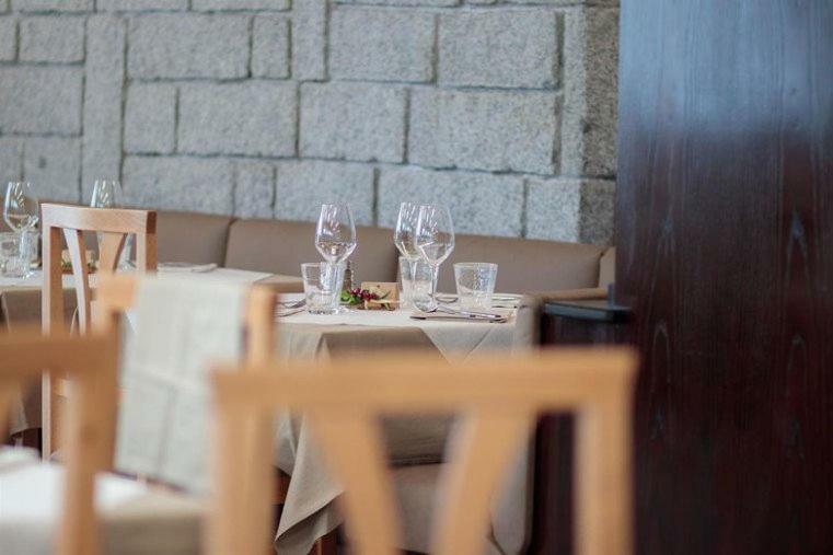 Hotel Milano Tione di Trento Ngoại thất bức ảnh