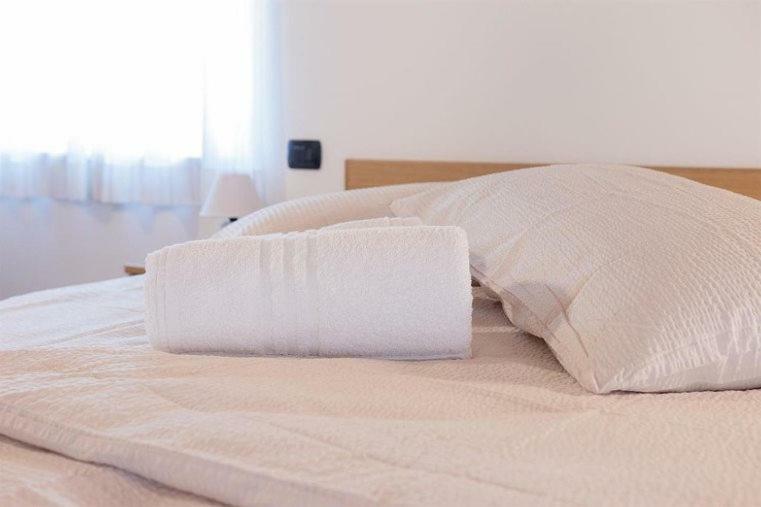 Hotel Milano Tione di Trento Ngoại thất bức ảnh